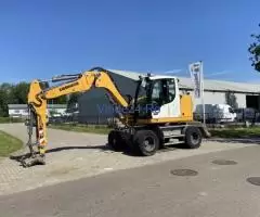 Excavator Liebherr 912 compact / 2016