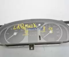 Ceas Bord Anglia - Afisaj Mile Si Km Renault LAGUNA 2 2001 - 2007 8200218880