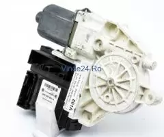 Motoras Macara Fata,dreapta Audi A3 (8P) 2003 - 2013 8P0959801A, 0130822205