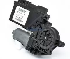 Motoras Macara Fata,stanga VW TOUAREG (7L) 2002 - 2010 7L0959701G, 0130821764, 3D1959793E