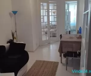 Închiriez apartament 3 camere