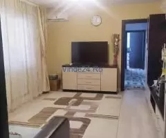 Vand apartament 4 camere ZONA Apusului ETAJ 3/4 mobilat 115.000 EURO