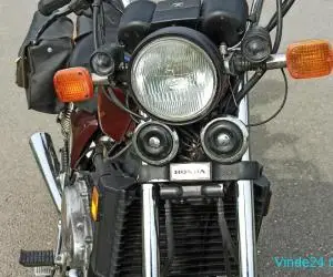 Honda Magna vf750 cmoto