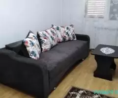 Închiriez apartament cu 2 camere mobilat