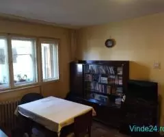 Vand apartament doua camere,zona Dacia