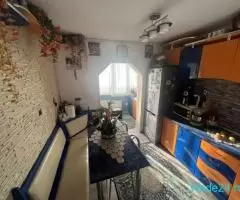 Apartament cu 3 camere și garaj