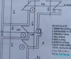 - Vând apartament ULTRAcentral și decomandat cu 2 camere în Adjud zona 0 -