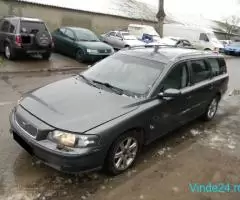 Dezmembrez Volvo V70 Mk 2 (SW) 2000 - 2007 2.4 D D 5244 T2 ( CP: 131,  KW: 96,  CCM: 2401 ) Motorina